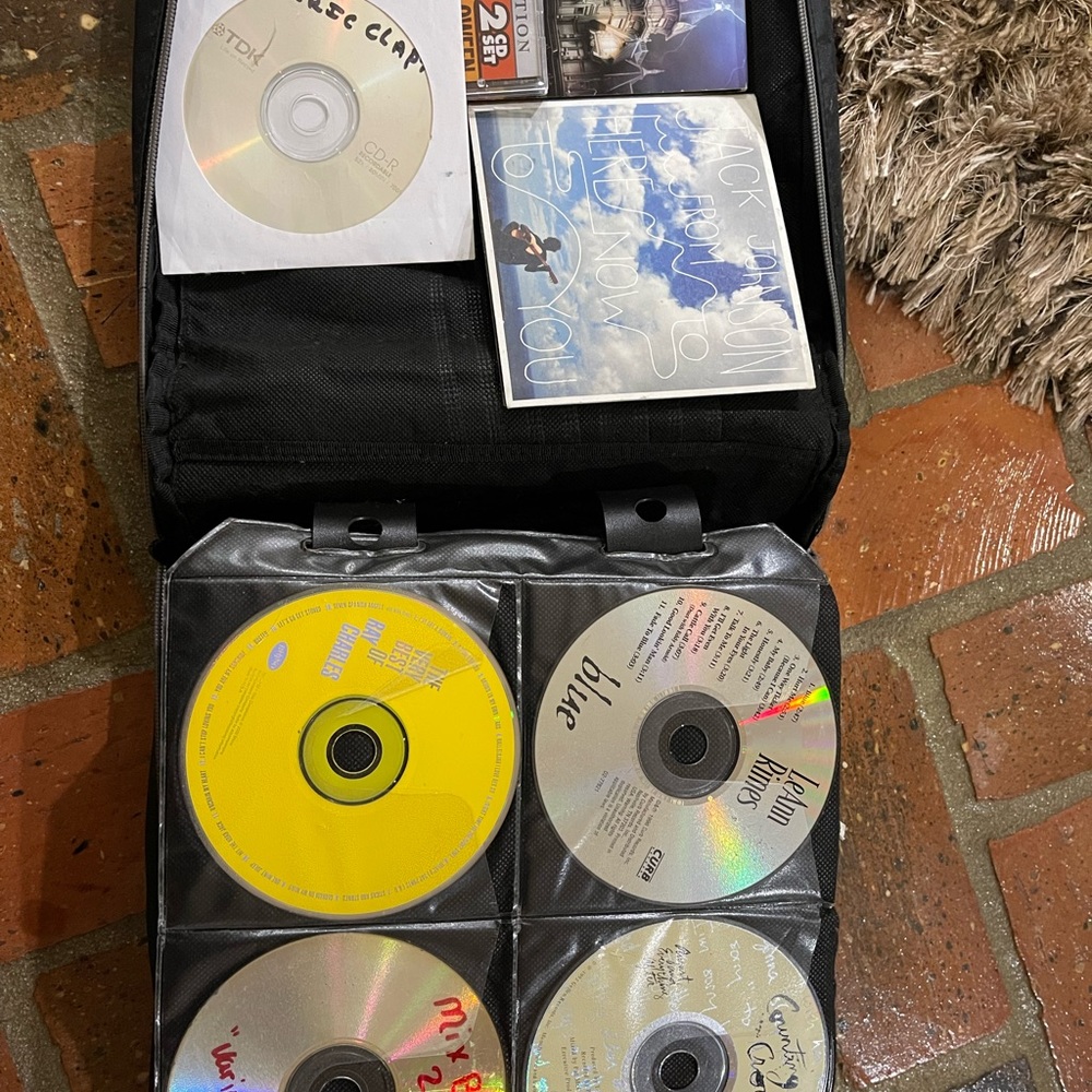 196 music cd’s